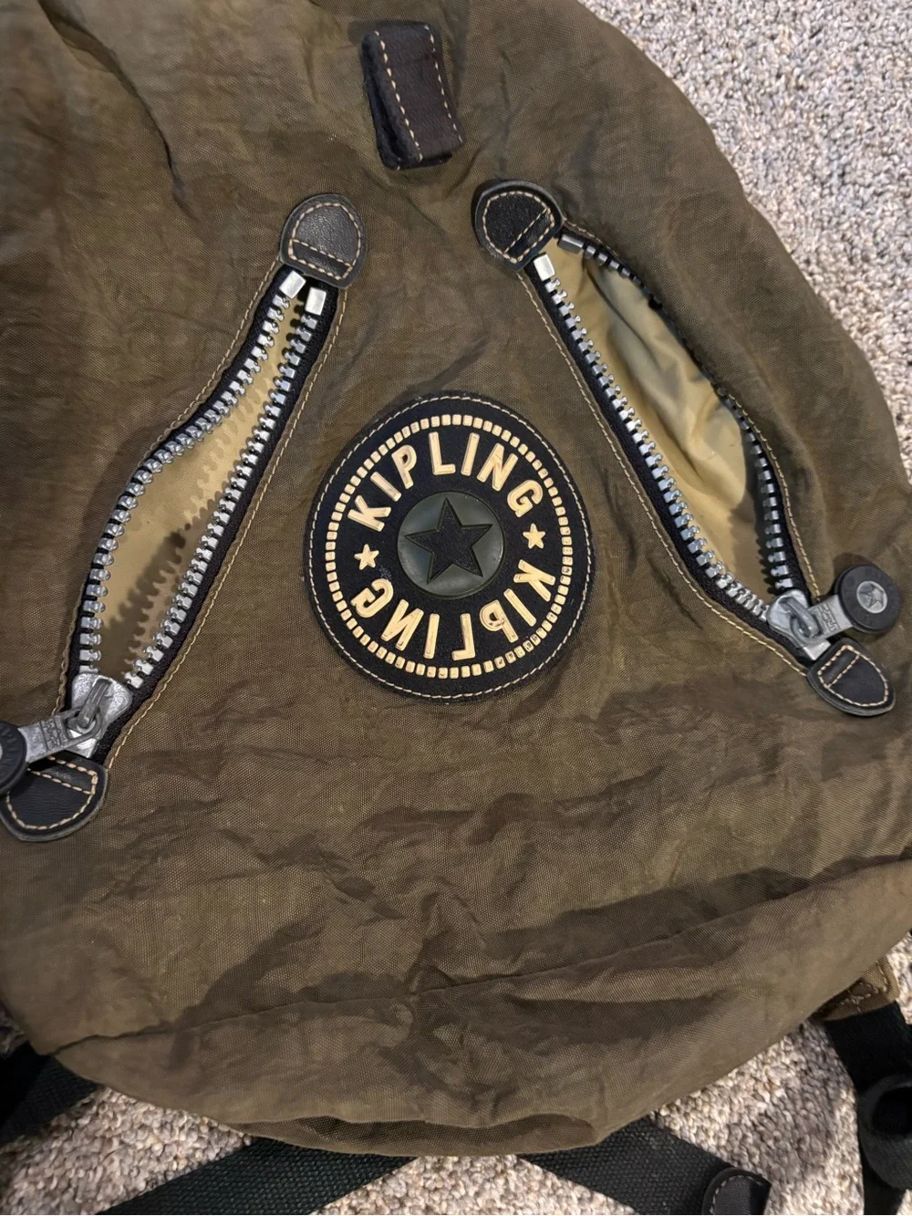Kipling vintage green